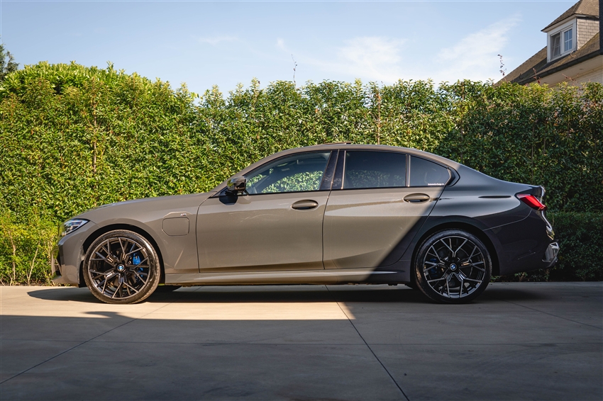 BMW 330e berline M-Sport